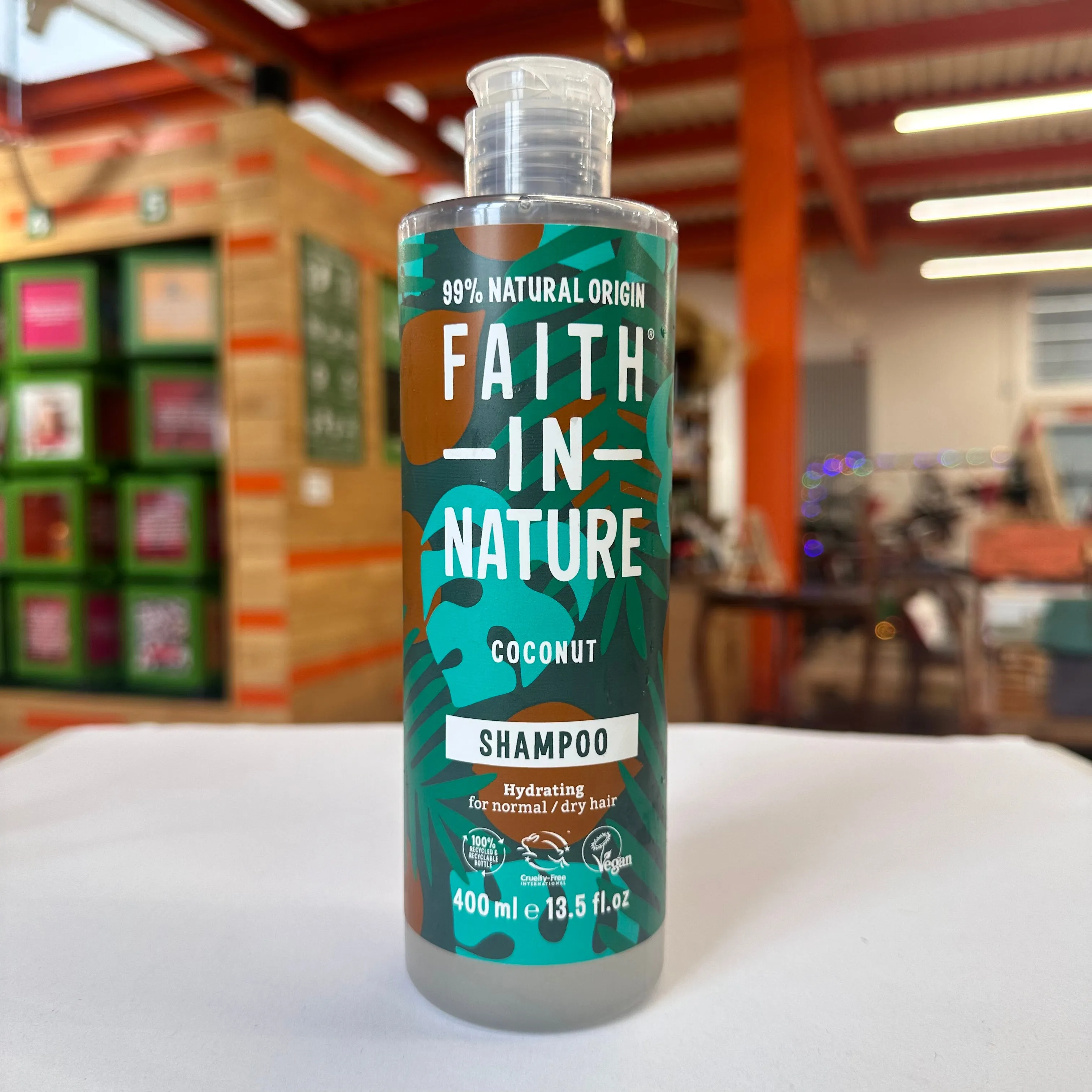 FAITH IN NATURE Coconut Shampoo